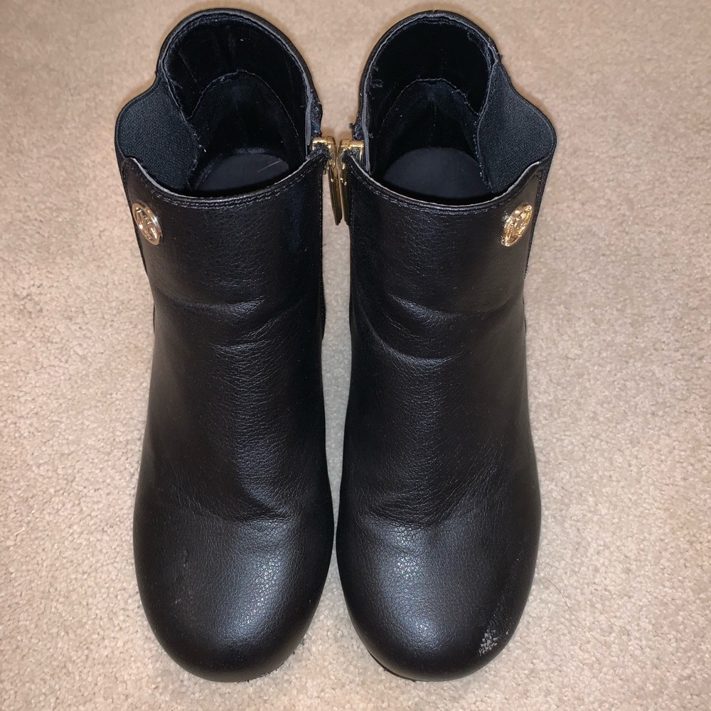 Micheal Kors boots
